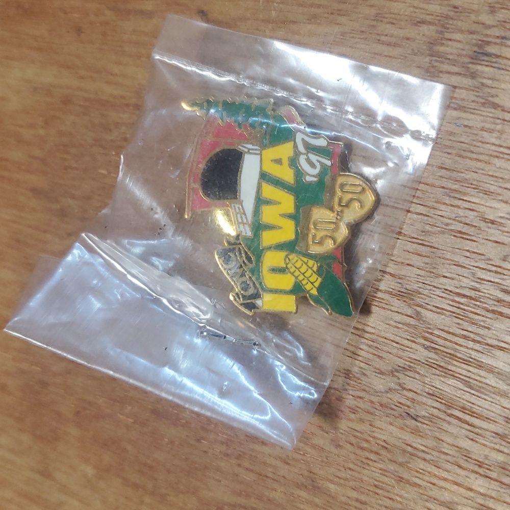 1997 QVC 50 in 50 Pin Iowa Pin Souvenir